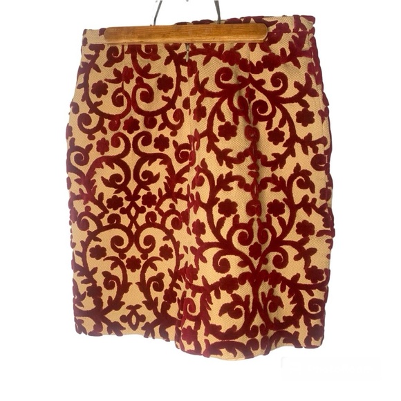 Skirtin Around Red Raised Velvet Patterned Skirt Size 6 Cotton Lined - Picture 2 of 11